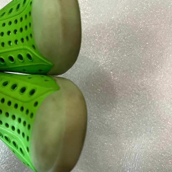 [8C/9C]Boy Summer 2 Pairs Sandal- Nike and Native - Picture 9 of 10